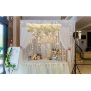 Cream And Gold Wedding Reception Decor