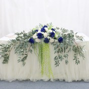 Snowberry Table Runner