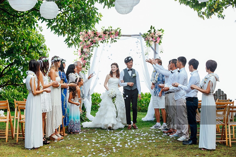 fake white flower arrangements1