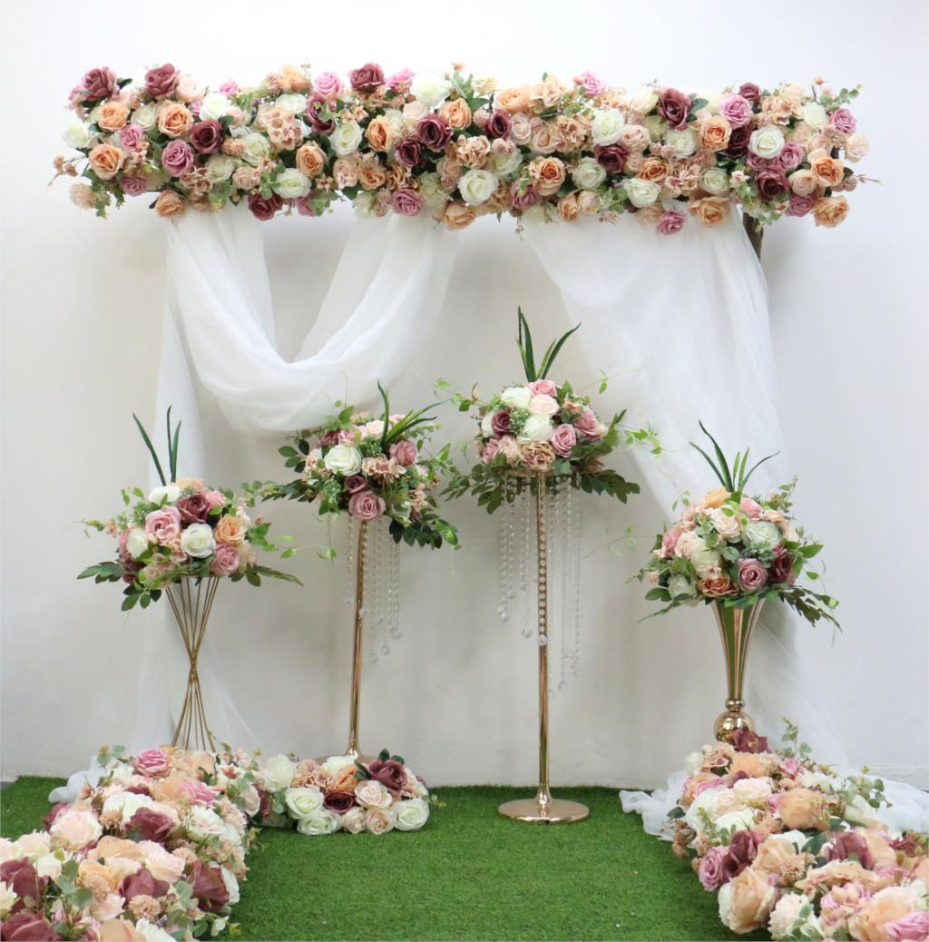 flower arrangement with flip flops and angel wings1