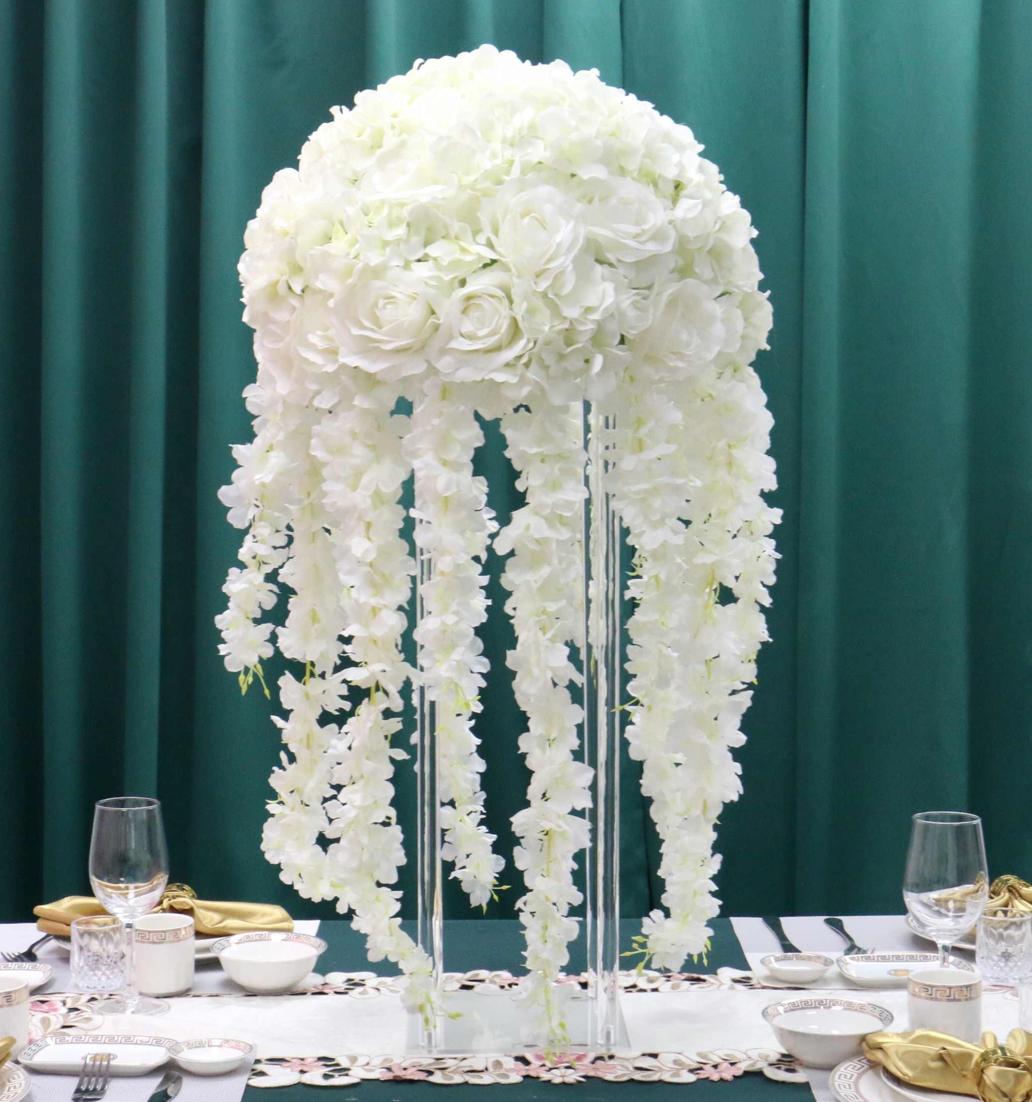 emerald green and rose gold wedding decor1