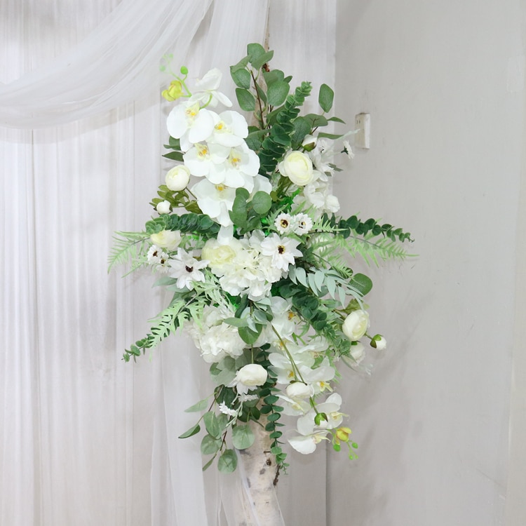 hindu wedding putting flower garland3