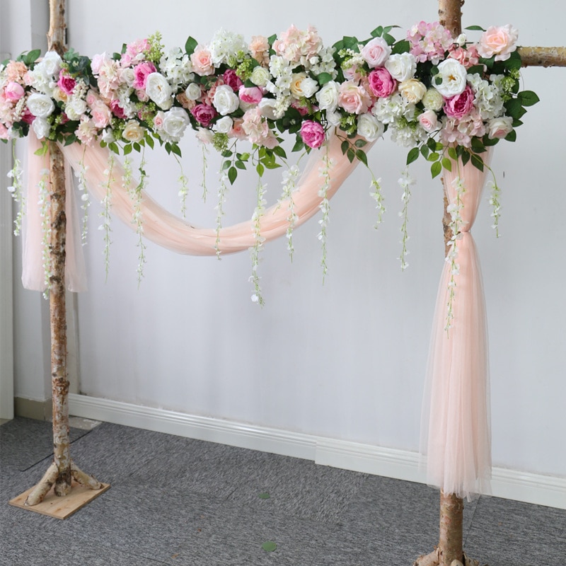 blue and cream table runner