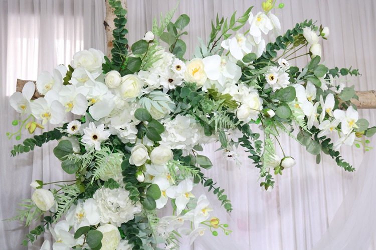 hindu wedding putting flower garland2