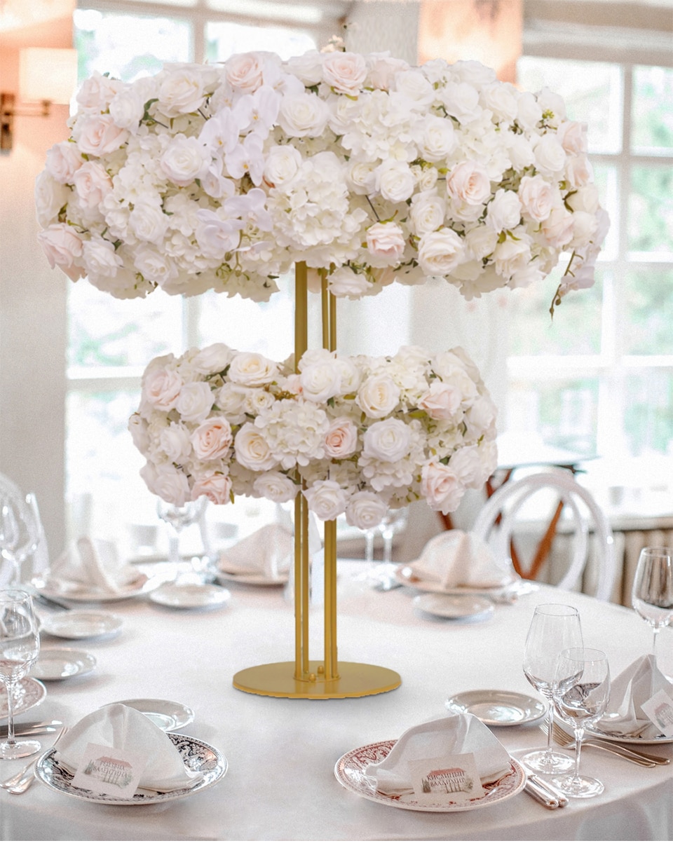 table runner on rustic farm table10