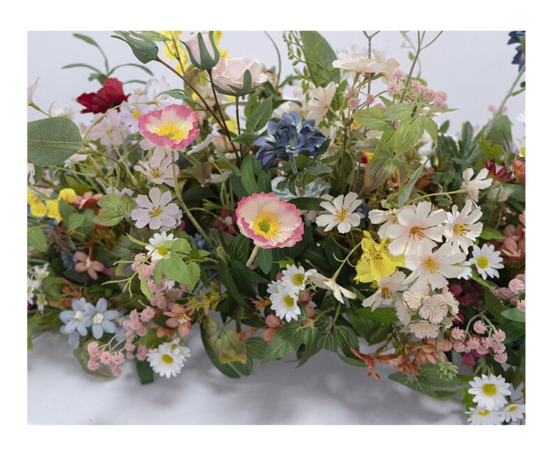 flower decorations on barn doors for wedding7