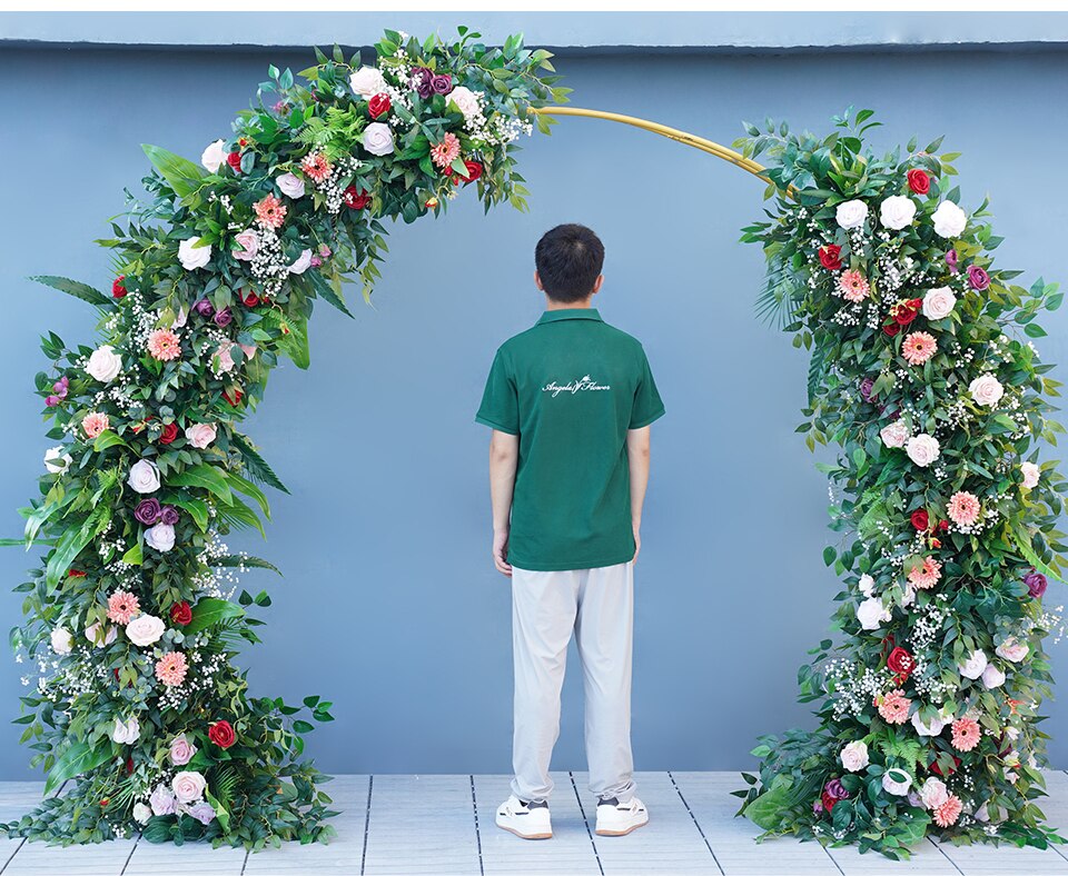 wedding arch with neon sign8