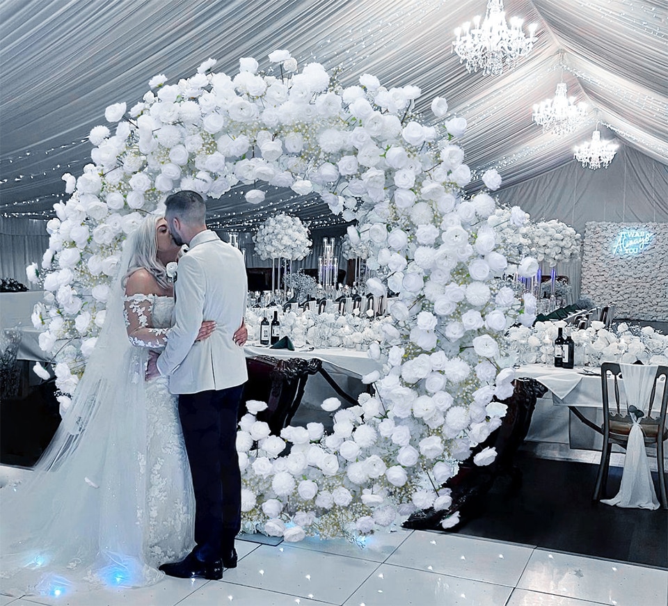 1 corinthians 13 wedding aisle decor