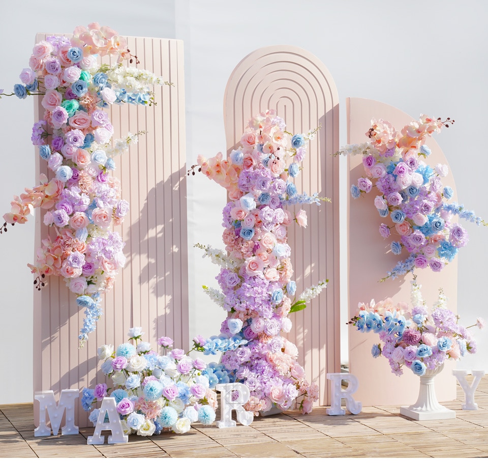 flower and balloon wall