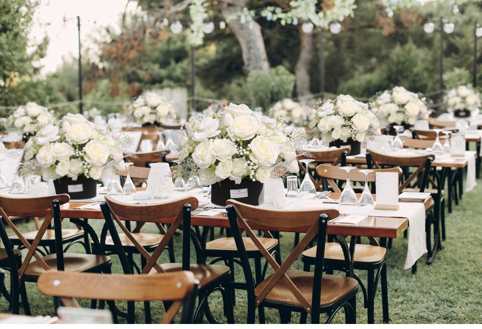 table runner with table cloth