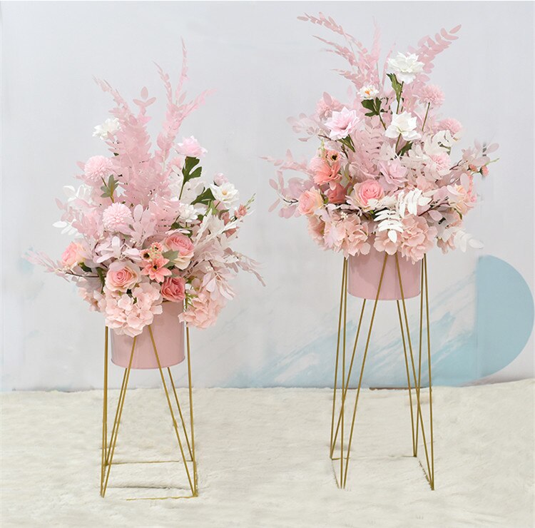 flower arrangement with shell display centerpiece9