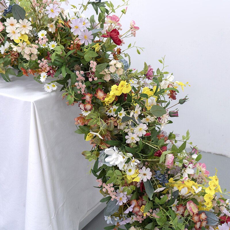 flower decorations on barn doors for wedding8