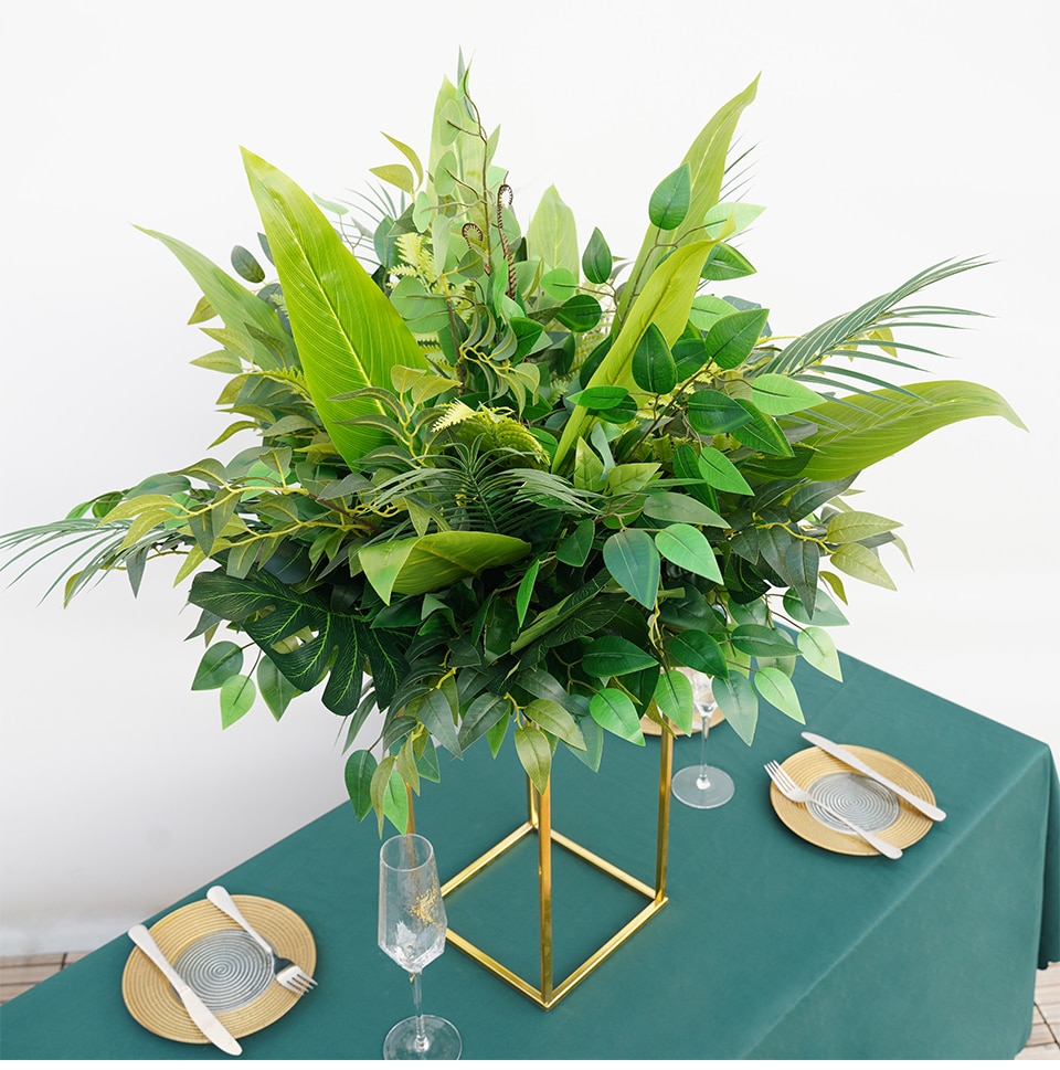 red bandana used as table runner10