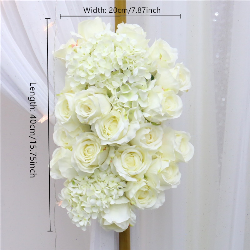 gold and white wedding backdrop7