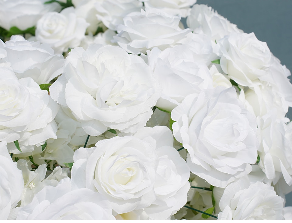 garden table bouquet of flowers9