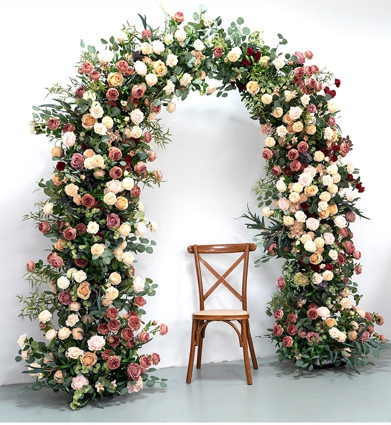 gold metal wedding flower stand