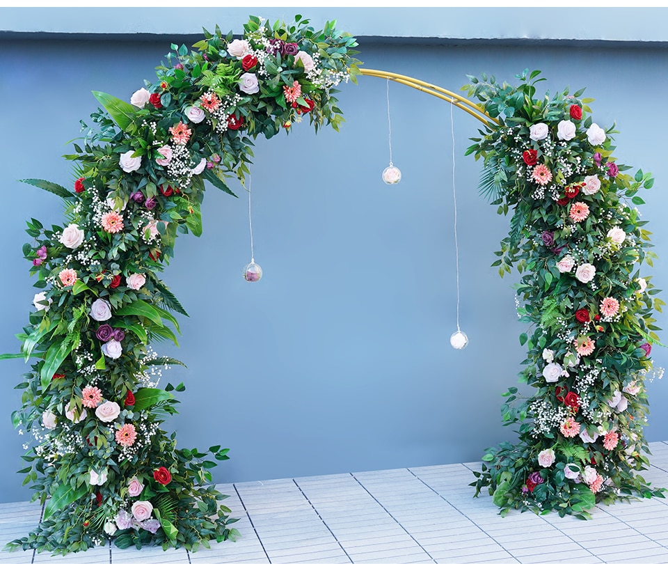 wedding arch with neon sign3