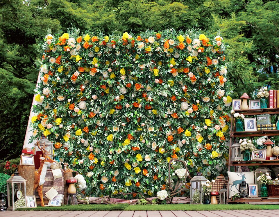 flower presentation to mothers at wedding