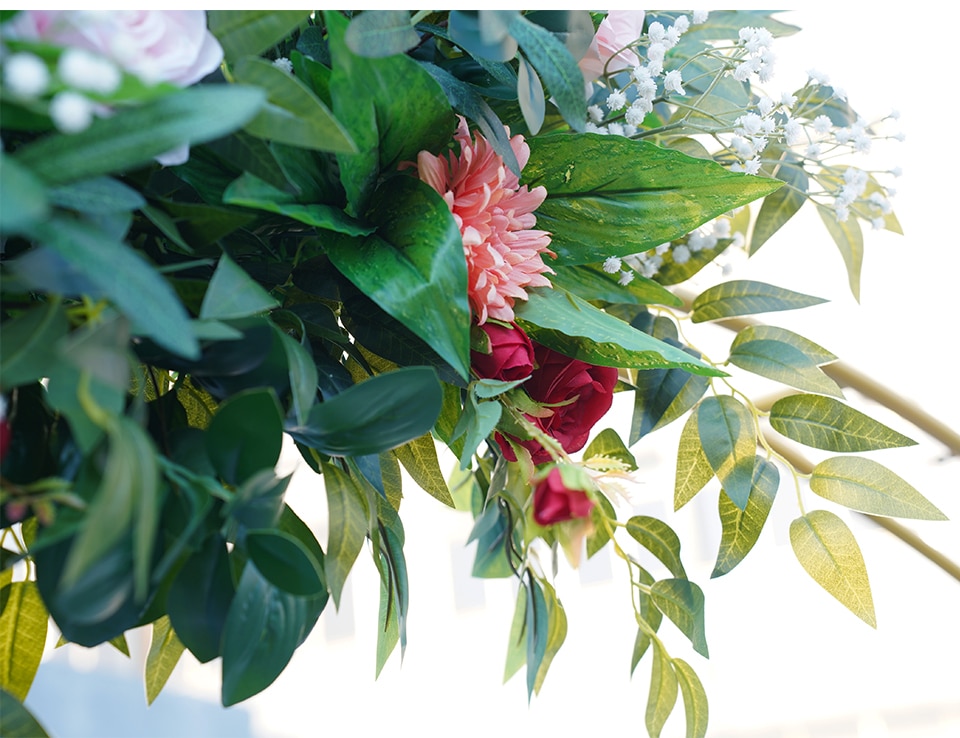 wedding arch with neon sign9