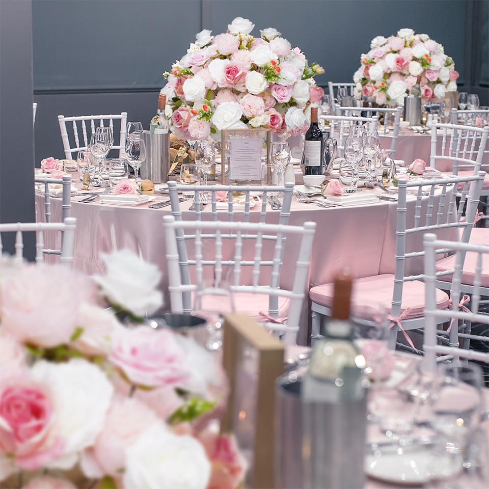 short red table runner