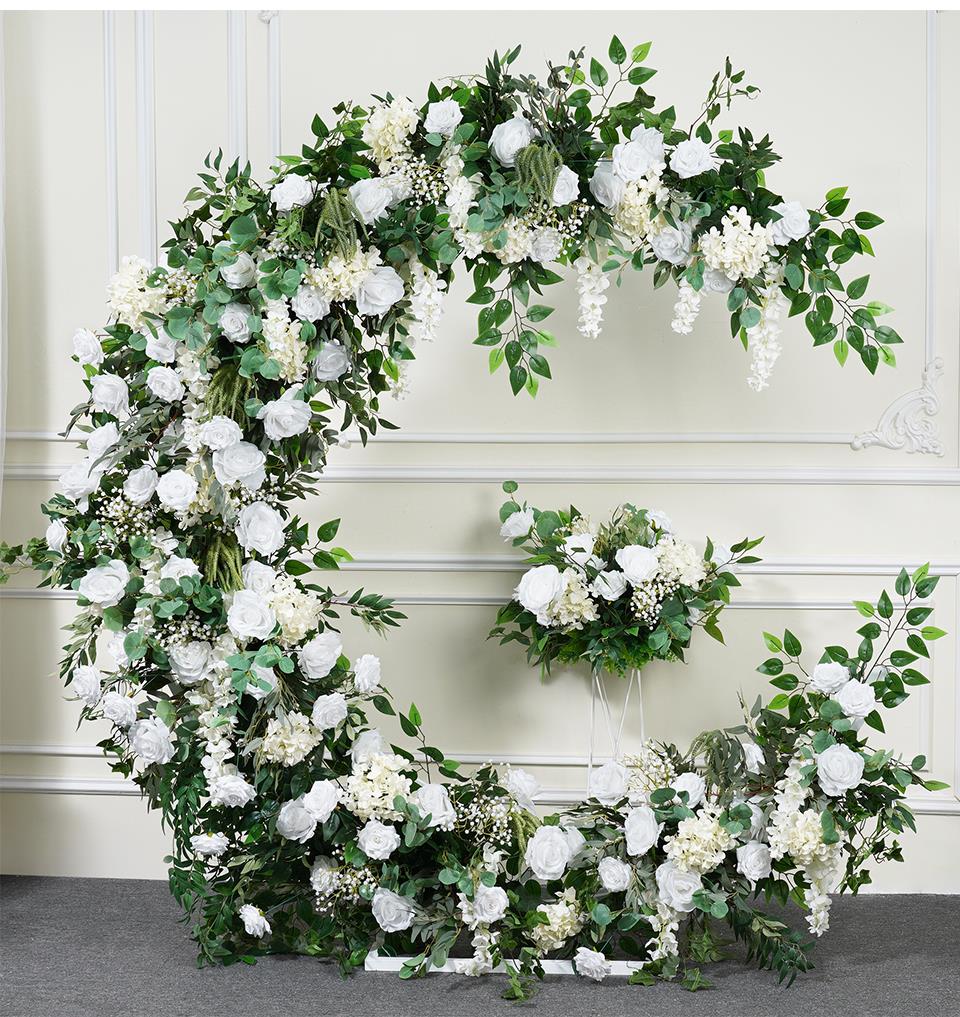 silver and white wedding decor4