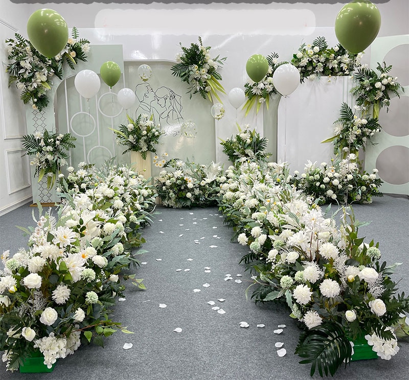 inside wedding sunflower decorations