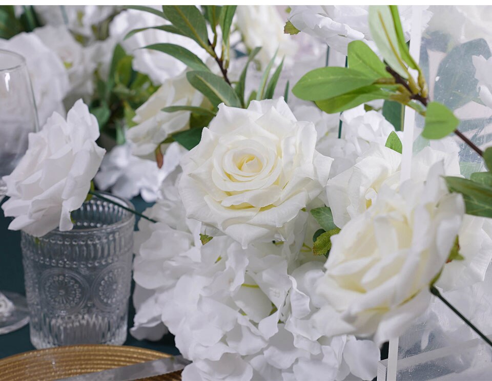 gray plastic table runner4