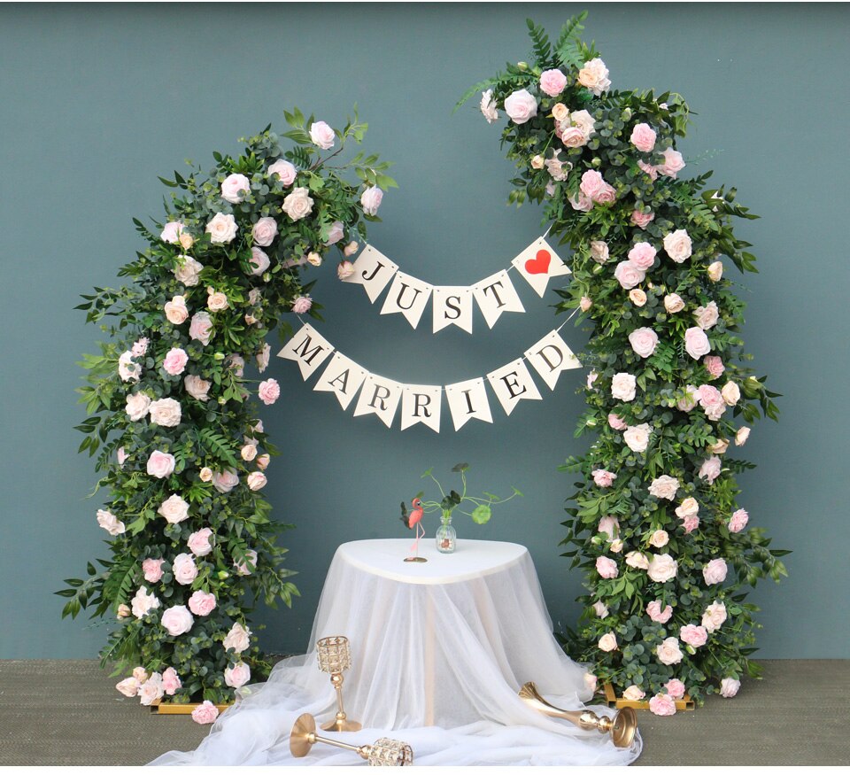 red and white wedding backdrop8