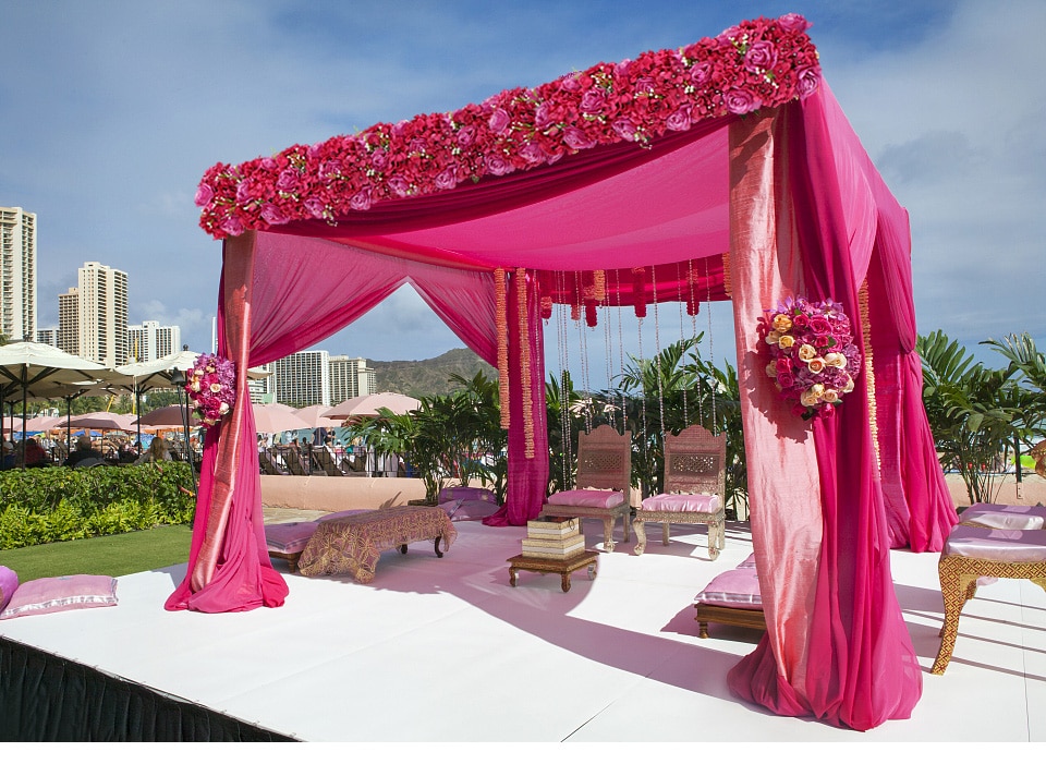 decorating an arch for a wedding10